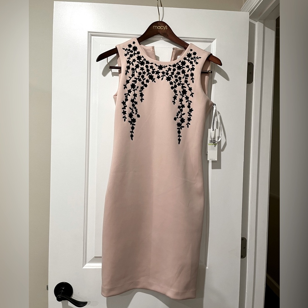 Calvin Klein NWT Elegant BLUSH Floral Beaded Scuba Sheath Dress, size 4